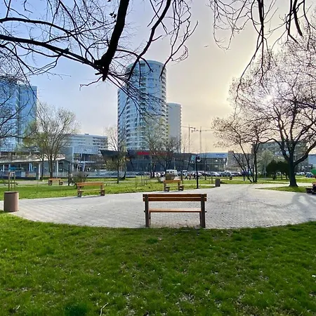 Arena Mall Galleria View And Securities Parking1 * Μπουργκάς