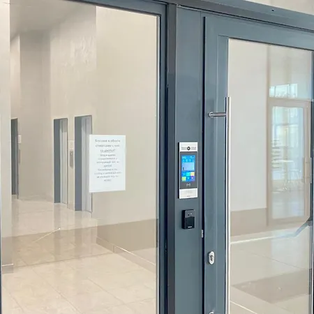 Arena Mall Galleria View And Securities Parking1 Μπουργκάς