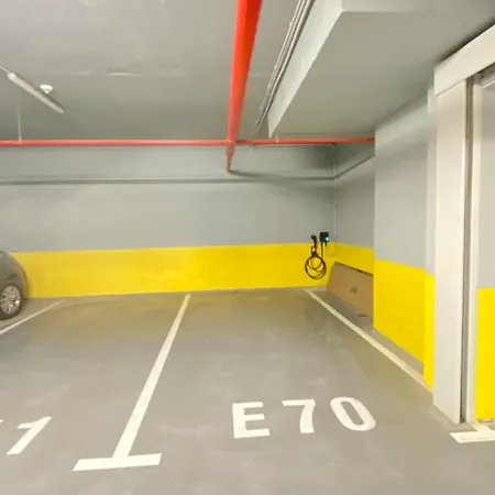 Διαμέρισμα Arena Mall Galleria View And Securities Parking1 *