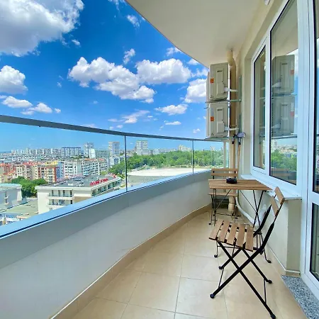 Arena Mall Galleria View And Securities Parking1 Lejlighed Burgas City